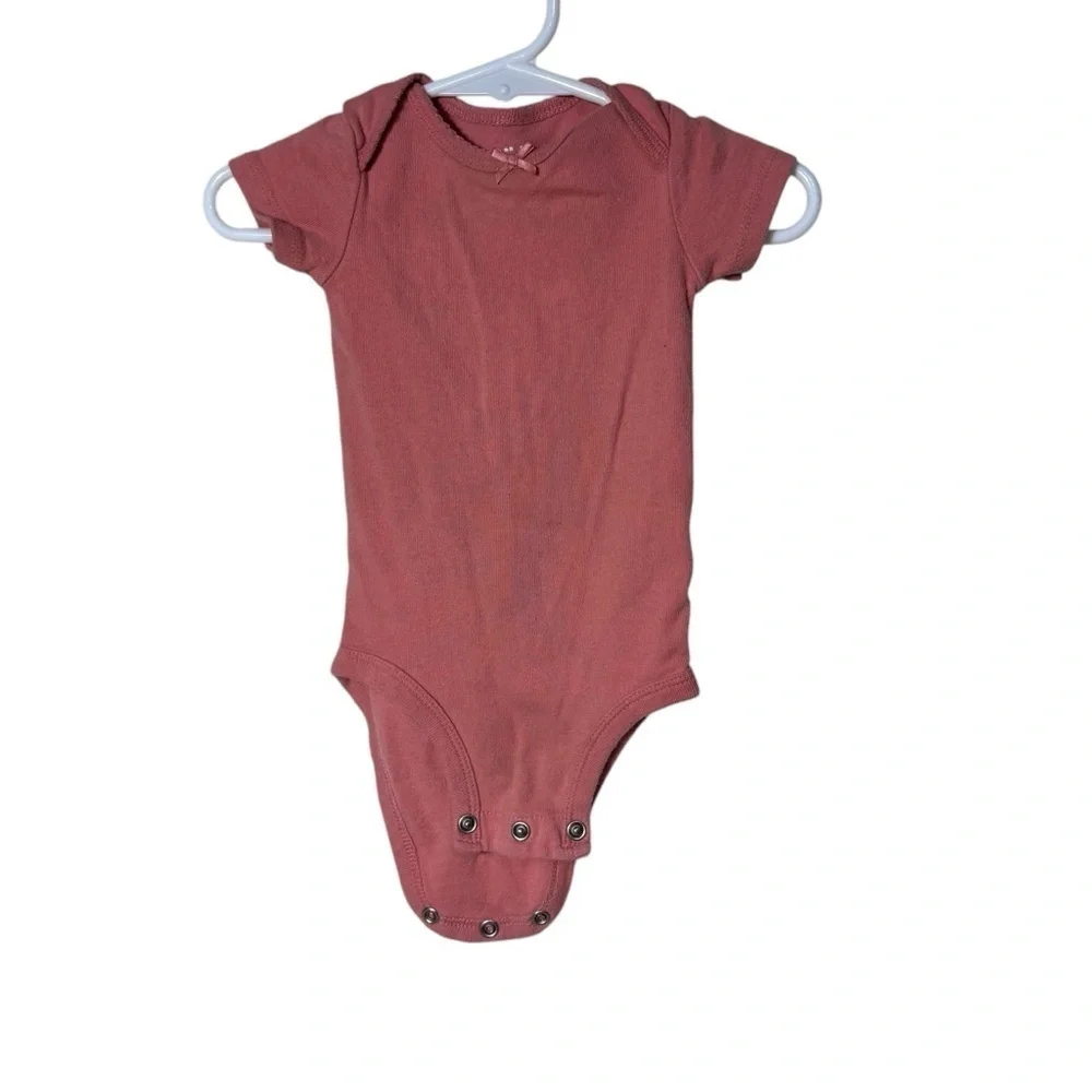 Girls assorted brand bundle Kids 3-6 months old - 9 items
